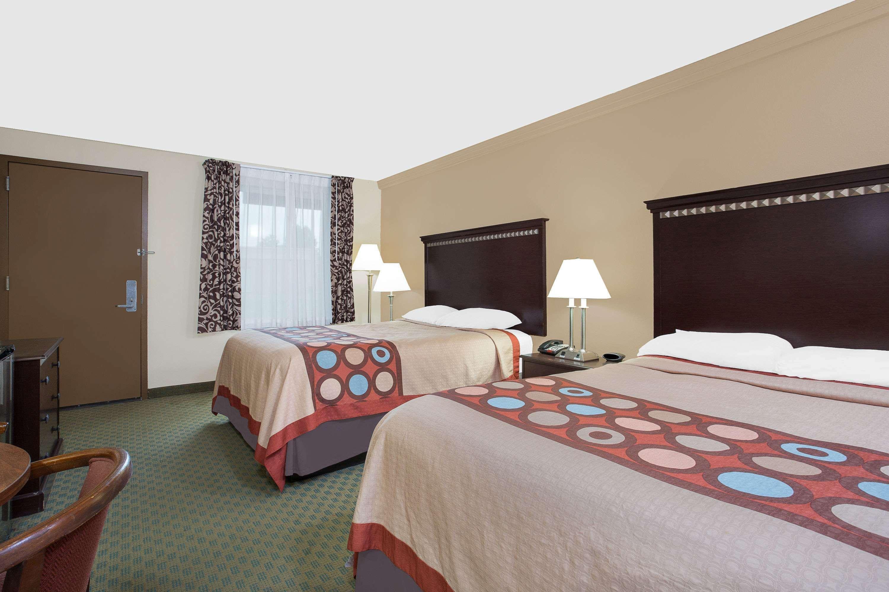 Super 8 By Wyndham Danville Exterior photo